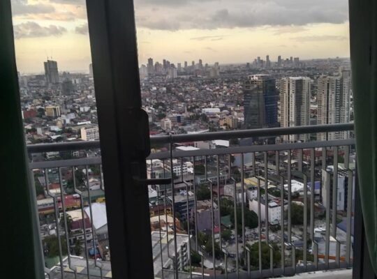 2 bedroom the rise makati for rent