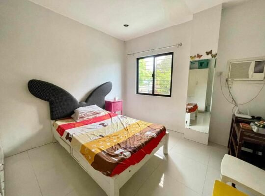 3 Bedrooms House and Lot at Kings Point Quezon City