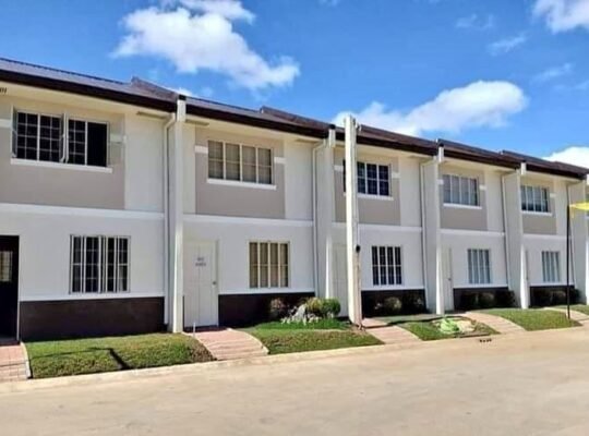 Bahay sa Sto.tomas Batangas