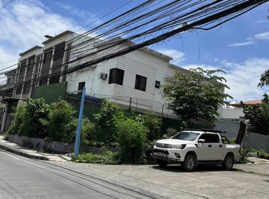 3 Bedrooms House and Lot at Kings Point Quezon City