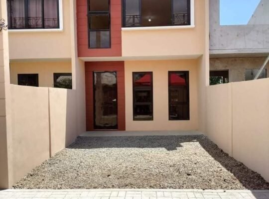 Murang pabahay sa Candelaria