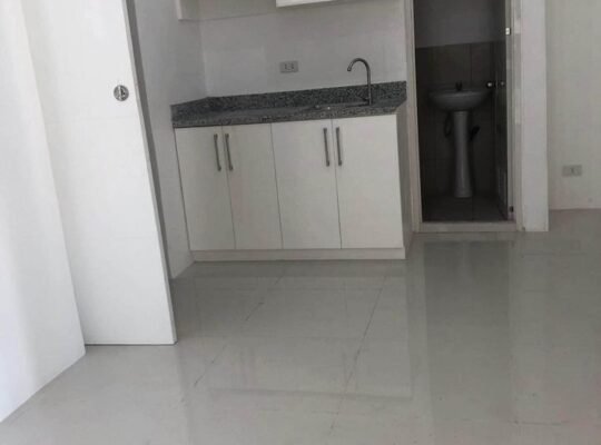 RENT TO OWN RFO UNIT IN QC!