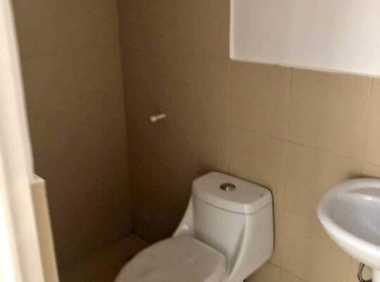 RENT TO OWN RFO UNIT IN QC!