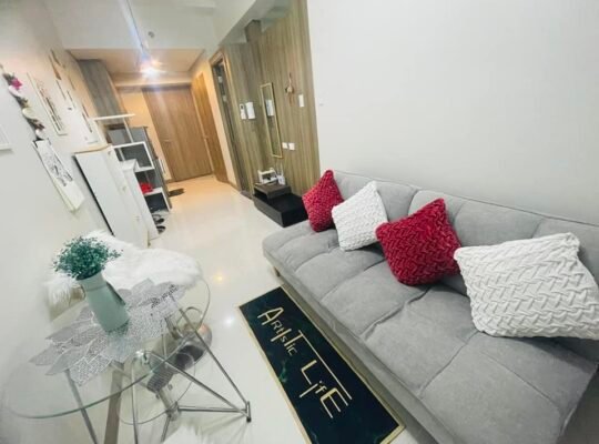 Staycation in Roxas Blvd