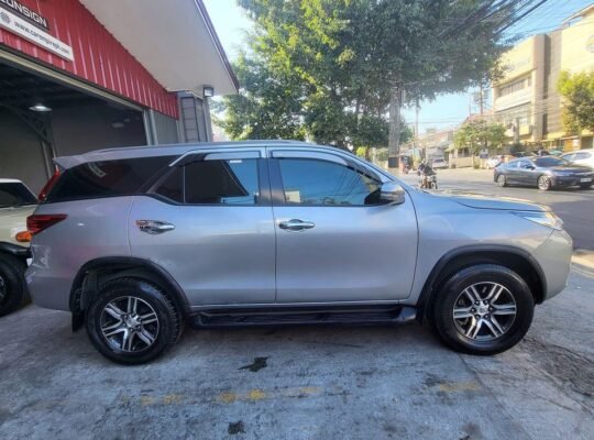 2018 Toyota fortuner 2.7 g gas automatic