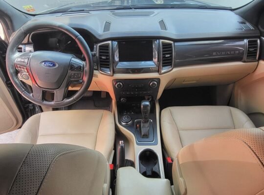 2016 Ford everest 3.2 titanium plus 4×4 automatic