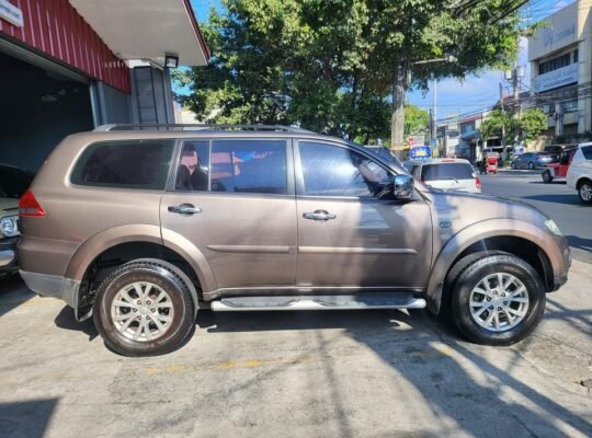 2014 Mitsubishi montero sport 2.4 gls v automatic