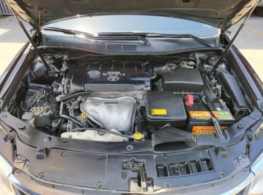 2015 Toyota camry 2.5 g automatic