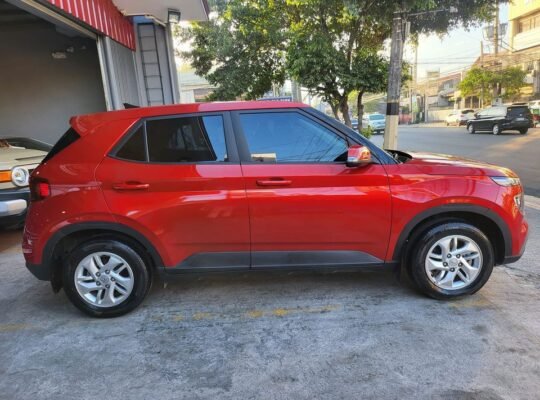 2022 Hyundai venue 1.6 gl 20k km automatic