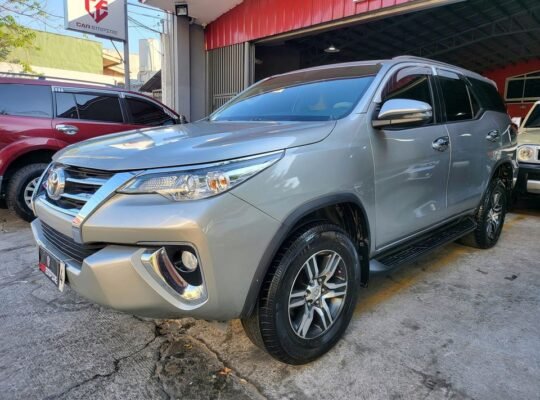 2018 Toyota fortuner 2.7 g gas automatic