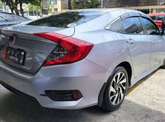 2016 Honda civic 2017 acquired 1.8 e 30k km automatic