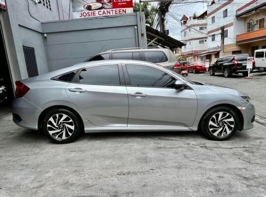 2018 Honda civic 1.8 e 30k km casa maintained automatic