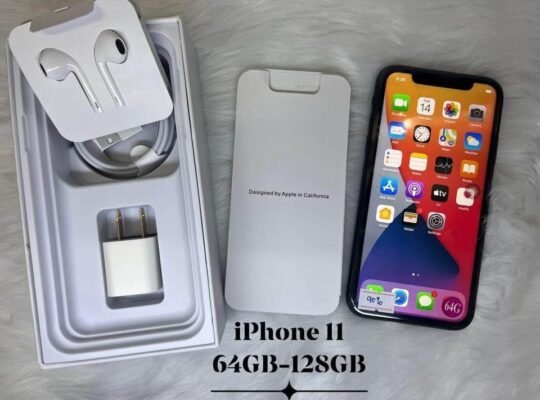 Iphone 4s to Iphone 11 available🍎 Good as brandnew Complete package