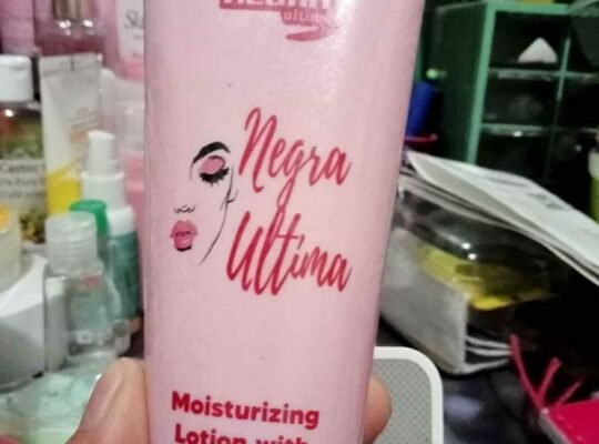 Negra Ultima moisturizing lotion SPF 50