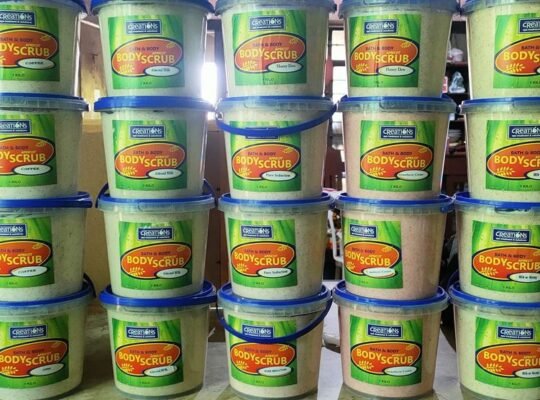 Creation body scrub w/ apricot in tub 1 kilo