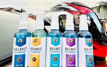 Helmet freshener