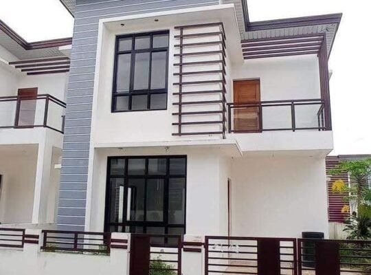 🔳F O R S A L E🔳 🏠FULLY FURNISHED BRAND NEW ELEGANT HOUSE WITH POOL 🔍BF HOMES PQUE 📌Modern Con