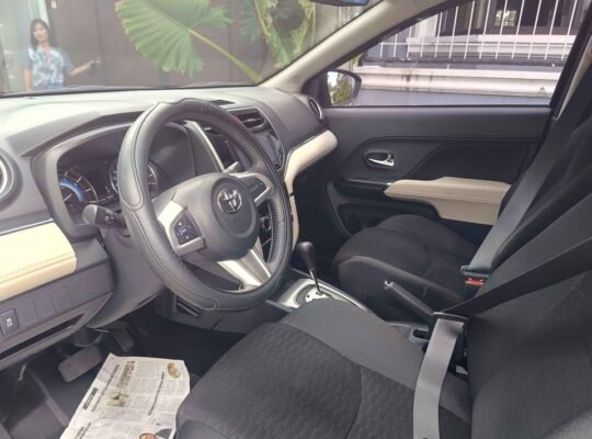 2022 Toyota car for rent