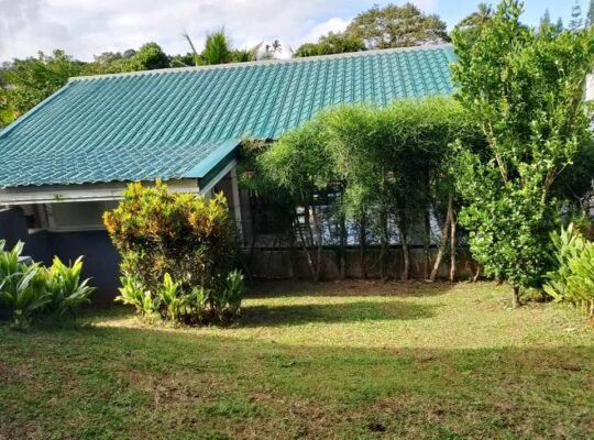 FOR SALE HOUSE & LOT, RESTHOUSE, 3000SQM 25M TAGAYTAY CITY