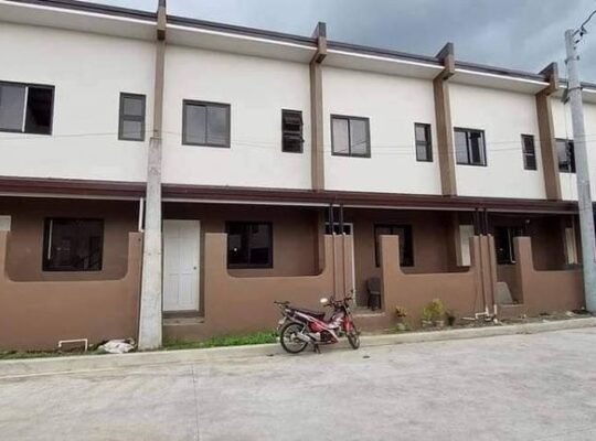 2 Beds 2 Baths Townhouse