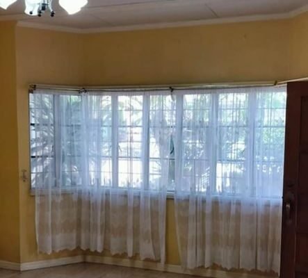 FOR SALE 3BR BUNGALOW HOUSE BF RESORT VILLAGE NEAR SETON 9.950M TITLE LAS piñas city