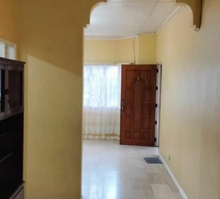 FOR SALE 3BR BUNGALOW HOUSE BF RESORT VILLAGE NEAR SETON 9.950M TITLE LAS piñas city