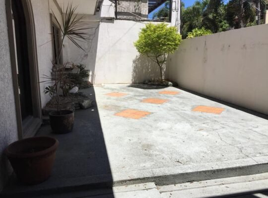 FOR SALE HOUSE & LOT WITH POOL ITALI 500 BF RESORT VILLAGE LAS PIÑAS CIRY