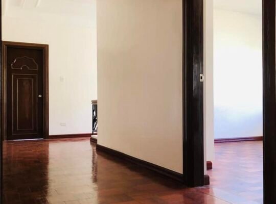 FOR SALE NEWLY RENOVATED HOUSE ITALIAN DESIGN INSIDE BF RESORT VILLAGE LAS PIÑAS CITY