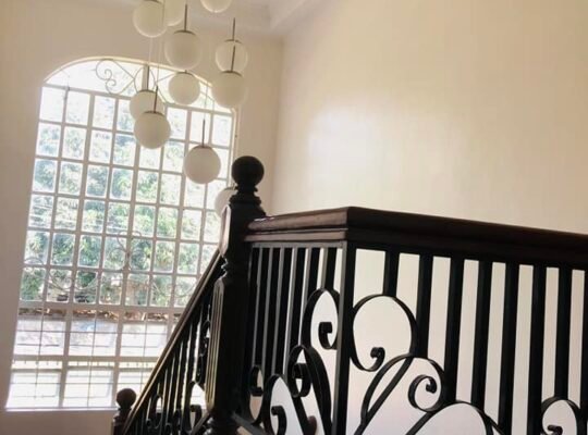 FOR SALE NEWLY RENOVATED HOUSE ITALIAN DESIGN INSIDE BF RESORT VILLAGE LAS PIÑAS CITY