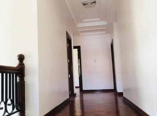 FOR SALE NEWLY RENOVATED HOUSE ITALIAN DESIGN INSIDE BF RESORT VILLAGE LAS PIÑAS CITY