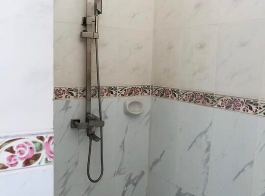 FOR SALE NEWLY RENOVATED HOUSE ITALIAN DESIGN INSIDE BF RESORT VILLAGE LAS PIÑAS CITY