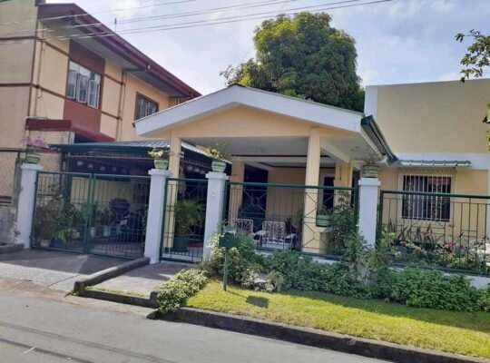 💢FOR SALE💢 📌NEWLY RENOVATED 🏠BUNGALOW HOUSE NEAR MOONWALK MARKET 🔍LAS PIÑAS CITY