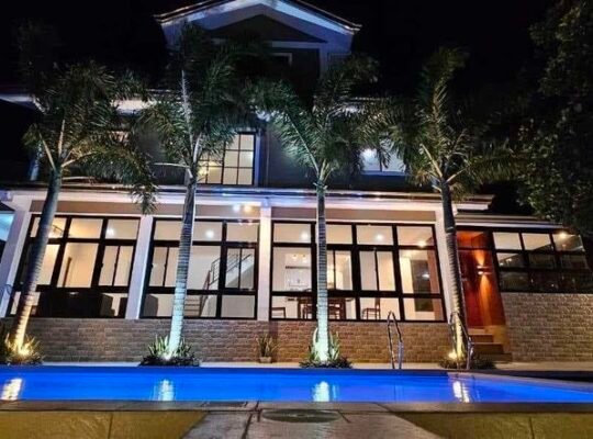 FOR SALE VACATION HOUSE/PRIVATE RESORT 1050SQM SILANG CAVITE