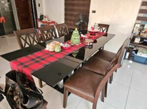 FOR SALE 3 STOREY HOUSE 307SMQ 6CARPORT ROOF DECK HUGE GARDEN AREA BF HOMES PQUE 42M