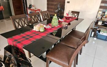 FOR SALE 3 STOREY HOUSE 307SMQ 6CARPORT ROOF DECK HUGE GARDEN AREA BF HOMES PQUE 42M