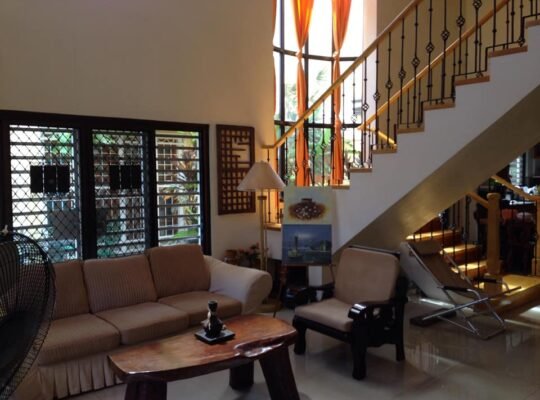 FOR SALE WELL MAINTAINED HOUSE & LOT. GATED VILLAGE NEAR. SOUTHWOODS 210SQM 14M SAN PEDRO LAGUNA