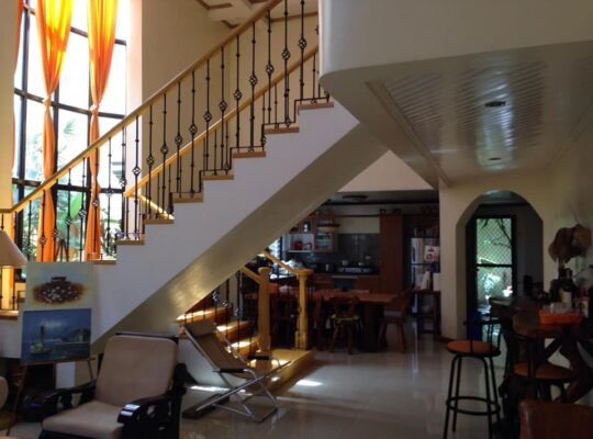 FOR SALE WELL MAINTAINED HOUSE & LOT. GATED VILLAGE NEAR. SOUTHWOODS 210SQM 14M SAN PEDRO LAGUNA