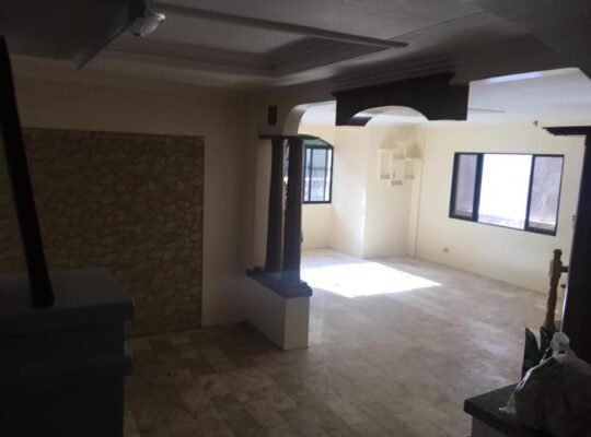 FOR SALE WELL MAINTAINED HOUSE & LOT. GATED VILLAGE NEAR. SOUTHWOODS 210SQM 14M SAN PEDRO LAGUNA