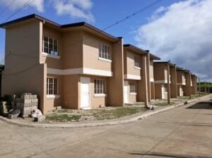 House and lot na Mababa ang Monthly DP