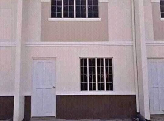 Affordable na townhouse
