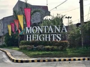 House and lot along hiway