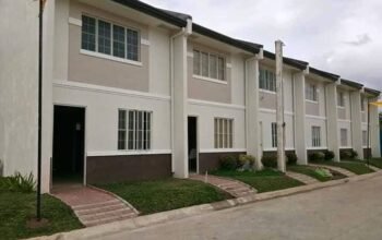 Townhouse na mura lang sa Laguna
