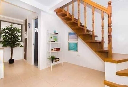 House and lot along Hiway