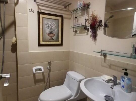 Condo Unit For Sale in The Oriental Place Pasong Tamo Makati